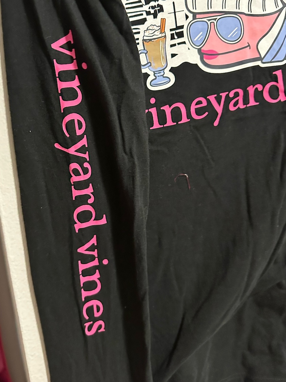 Vineyard Vines Black Long-Sleeve Tee with Pink Logo Graphic